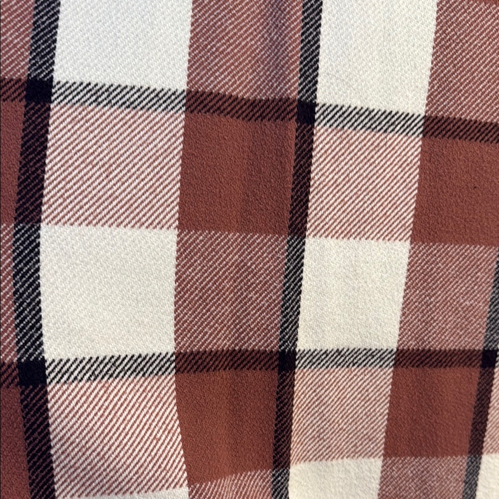 Dusty Mauve and White Plaid Button-Up Shacket - Picture 3 of 3